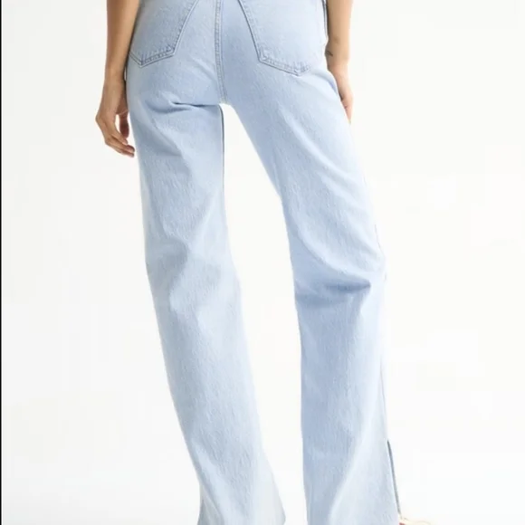 Abercrombie & Fitch 90s Straight High Rise Split-Vent Hem Size 28S / 6S - Picture 2 of 15